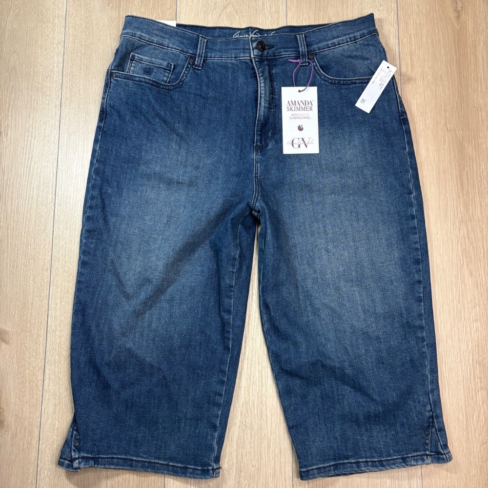 Gloria Vanderbilt Amanda Skimmer Blue Jeans Rome Wash 14P Slimming Capri NWT